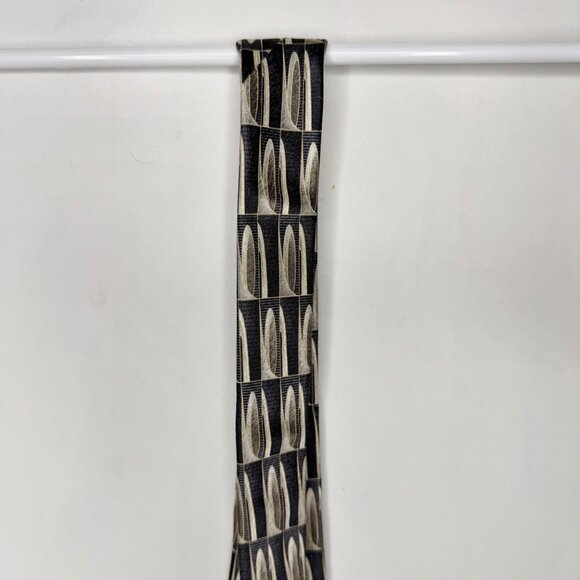 Pierre Cardin Men’s Neck Tie 4” Black & Beige Geometric 100% Silk Necktie USA - Picture 8 of 12